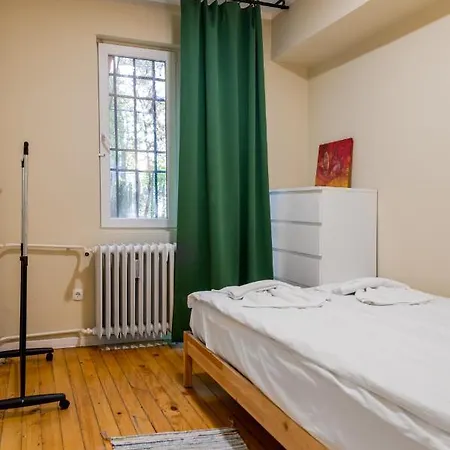Apartment Charming One-bedroom Flat With Access To Garden Sofia