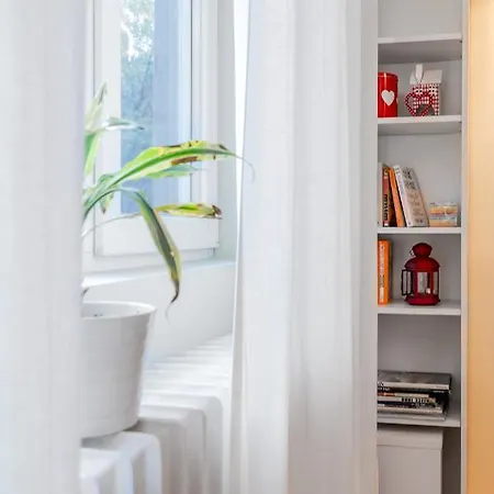 Charming One-bedroom Flat With Access To Garden Apartment Sofia